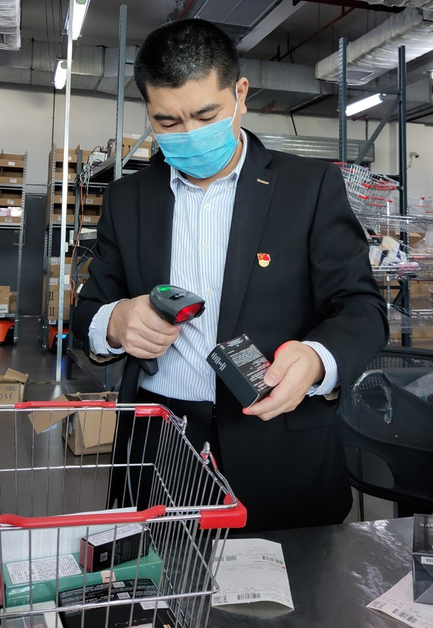 【中国免税人在行动•党员先锋篇】之一： 以“诚”守“城”，讲述一名普通党员的故事