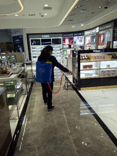 【中国免税人在行动·一线直击篇】之十九： 抗“疫”不打烊 广州机场免税店抗击疫情复工保障齐头并进