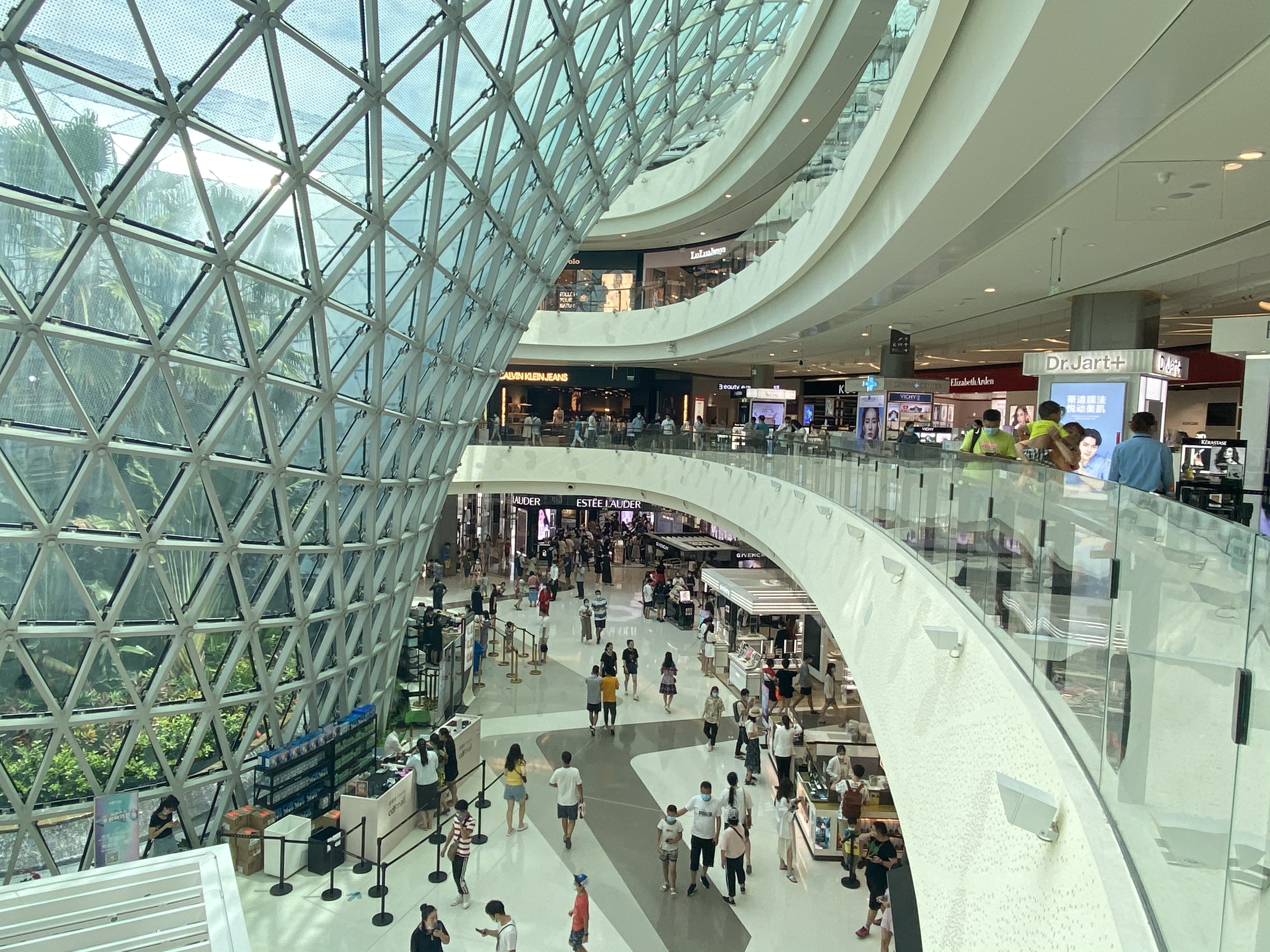 黄金周过半离岛免税人气旺 ac米兰官方网站海南活动连连销售节节高